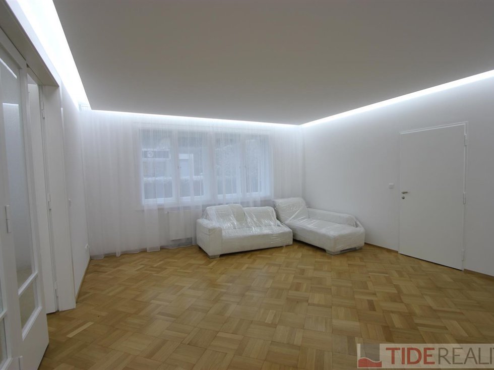 Pronájem bytu 4+1 142 m², Praha