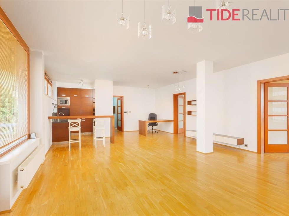 Pronájem bytu 3+1 128 m², Praha