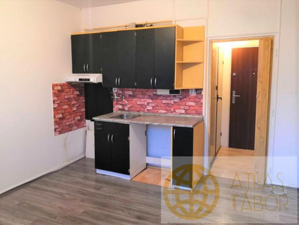 Pronájem bytu 1+kk, garsoniery 22 m², Tábor