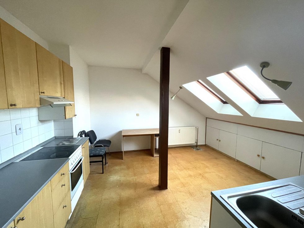 Pronájem bytu 2+1 77 m², Tábor