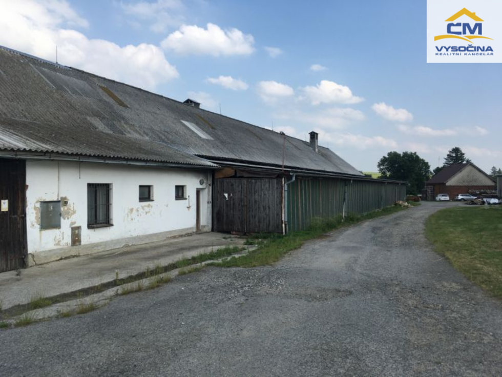 Prodej areálu v Olešnici u Okrouhlice.