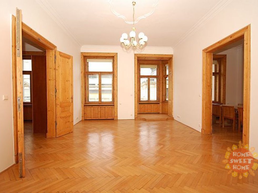 Pronájem bytu 5+1 a více 172 m², Praha