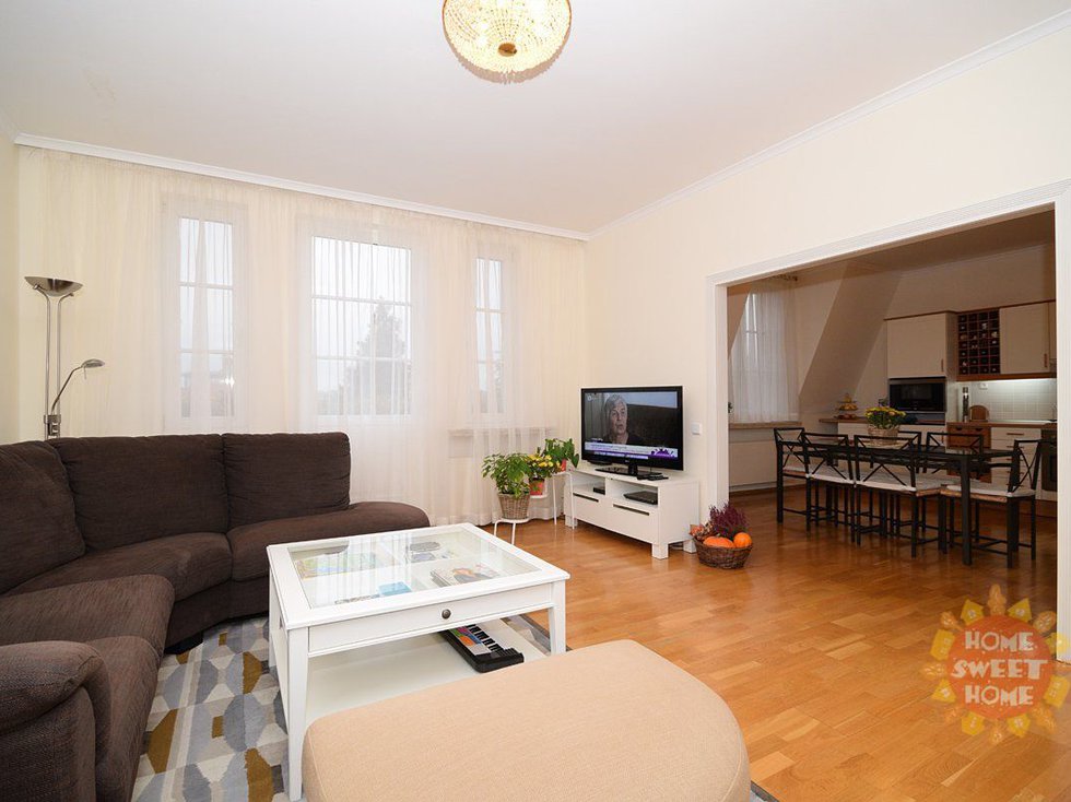 Pronájem bytu 5+1 a více 198 m², Praha