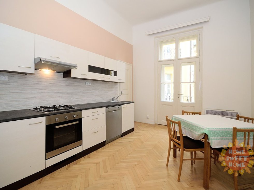 Pronájem bytu 2+1 75 m², Praha