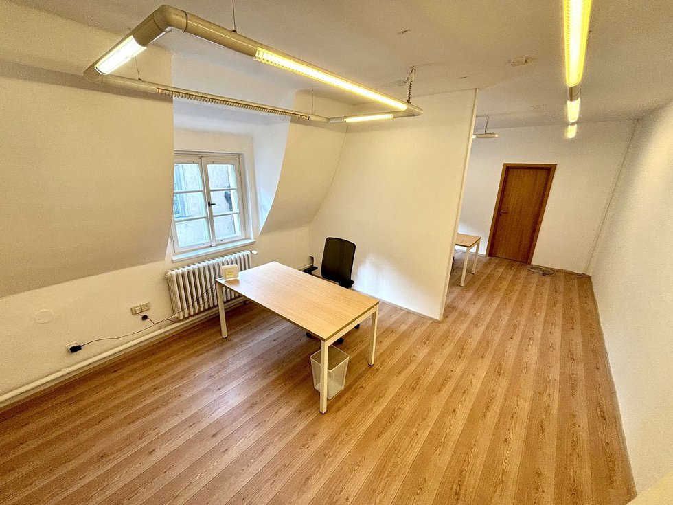 Pronájem kanceláře 29 m², Praha