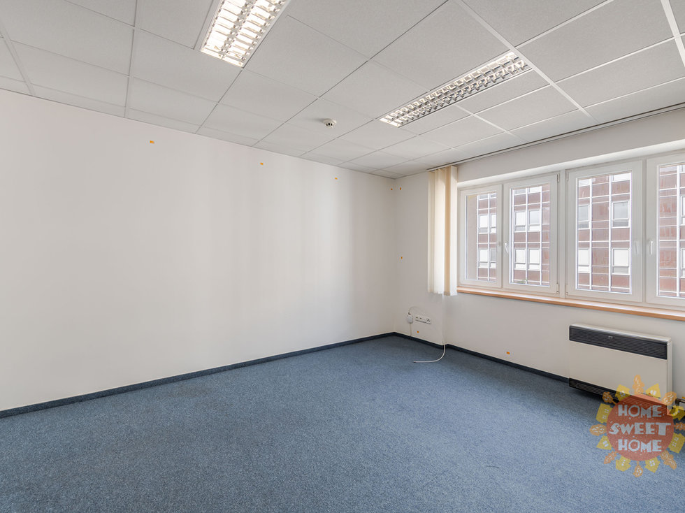 Pronájem kanceláře 24 m², Praha