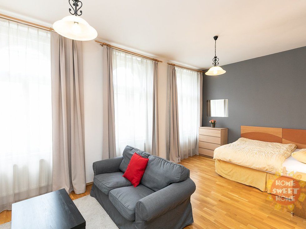 Pronájem bytu 1+kk, garsoniery 35 m², Praha