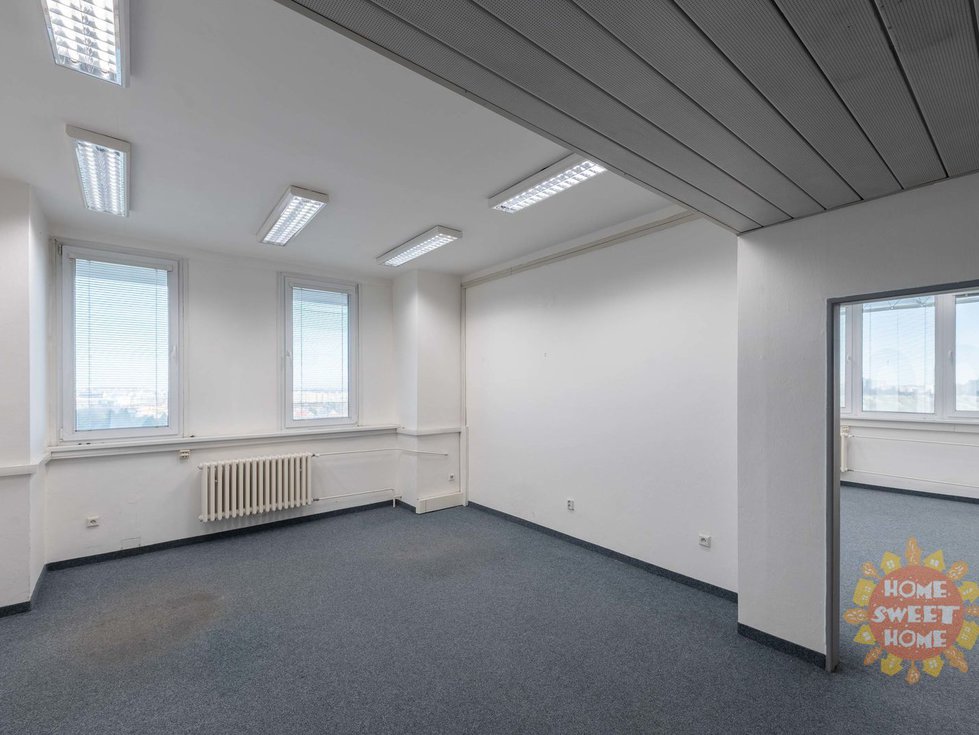 Pronájem kanceláře 52 m², Praha