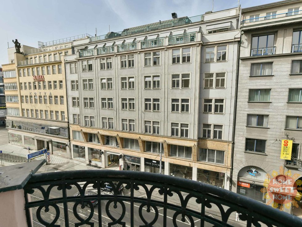 Pronájem kanceláře 130 m², Praha
