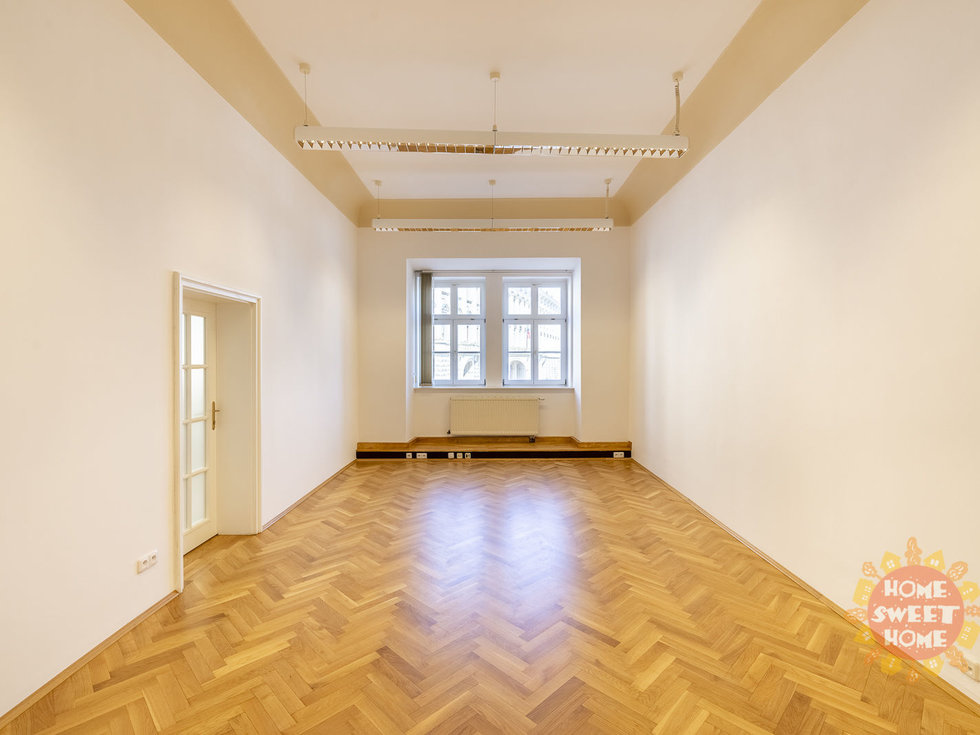 Pronájem kanceláře 29 m², Praha