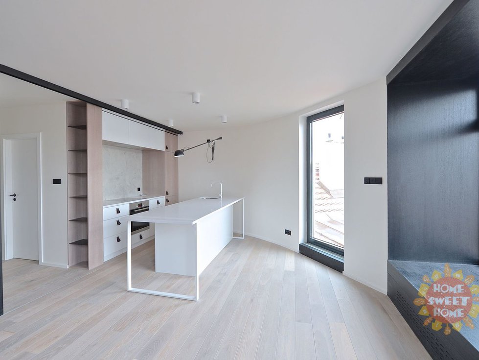 Pronájem bytu 2+kk 60 m², Praha