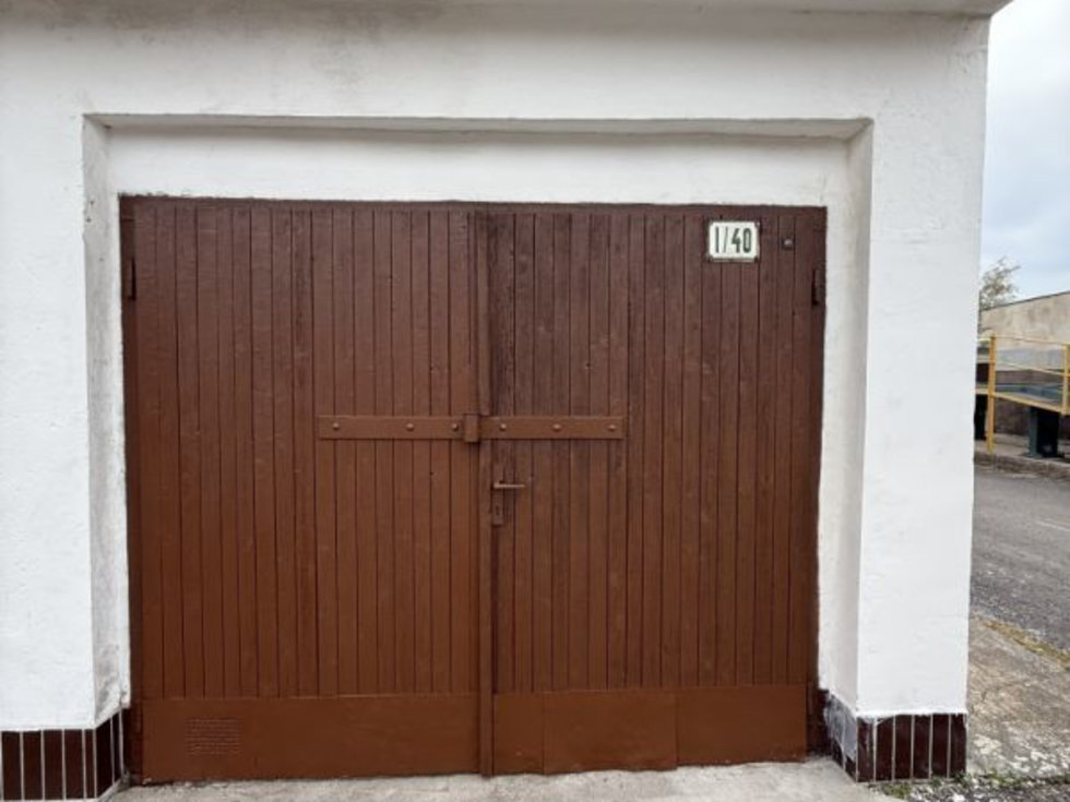 Zděná garáž 19 m² v Litvínově – suchá, udržovaná, připravena k využití