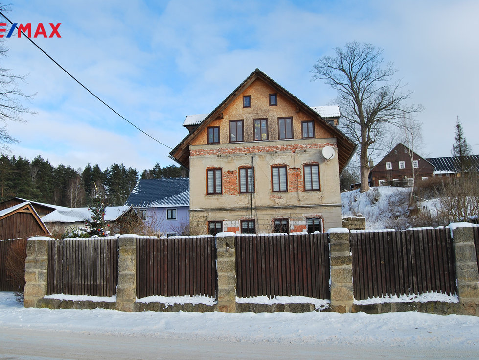 Prodej hotelu, penzionu 1453 m², Mařenice