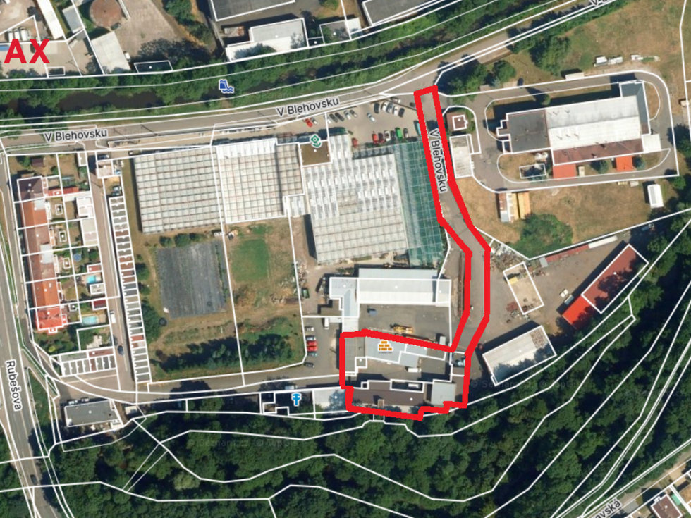 Prodej výrobního objektu 1784 m², Chrudim