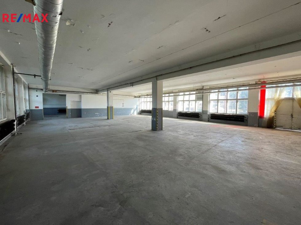 Pronájem skladu 428 m², Kolín