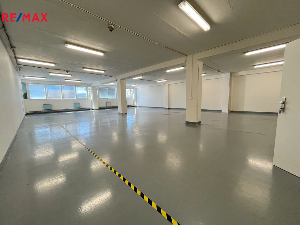 Pronájem skladu 224 m², Praha