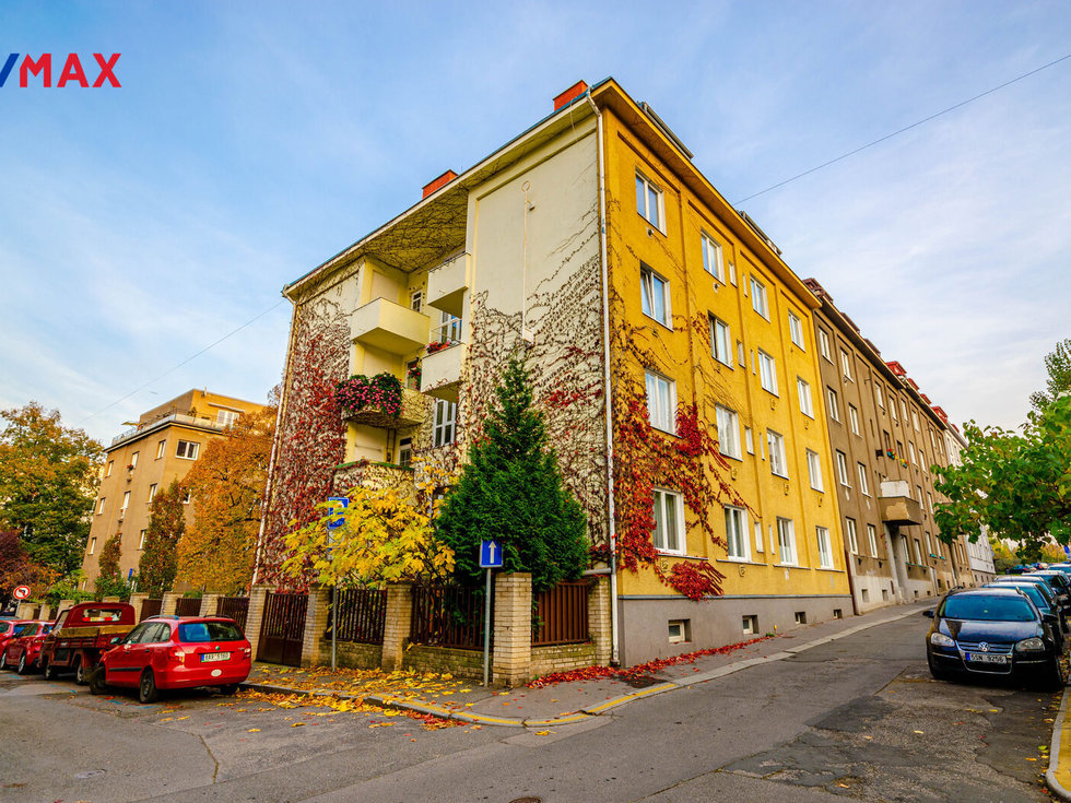 Prodej bytu 1+kk, garsoniery 40 m², Praha