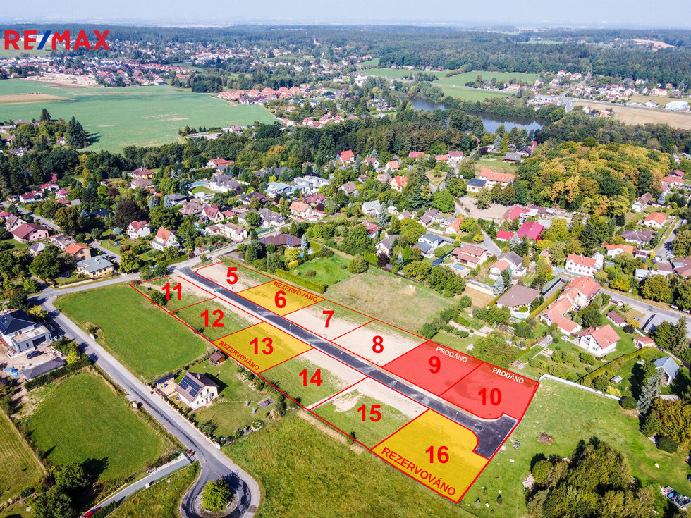 Prodej stavební parcely 801 m², Louňovice