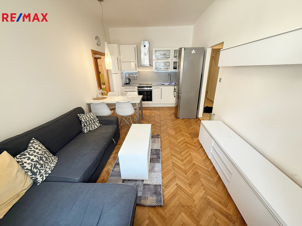 Pronájem bytu 3+kk 75 m², Praha