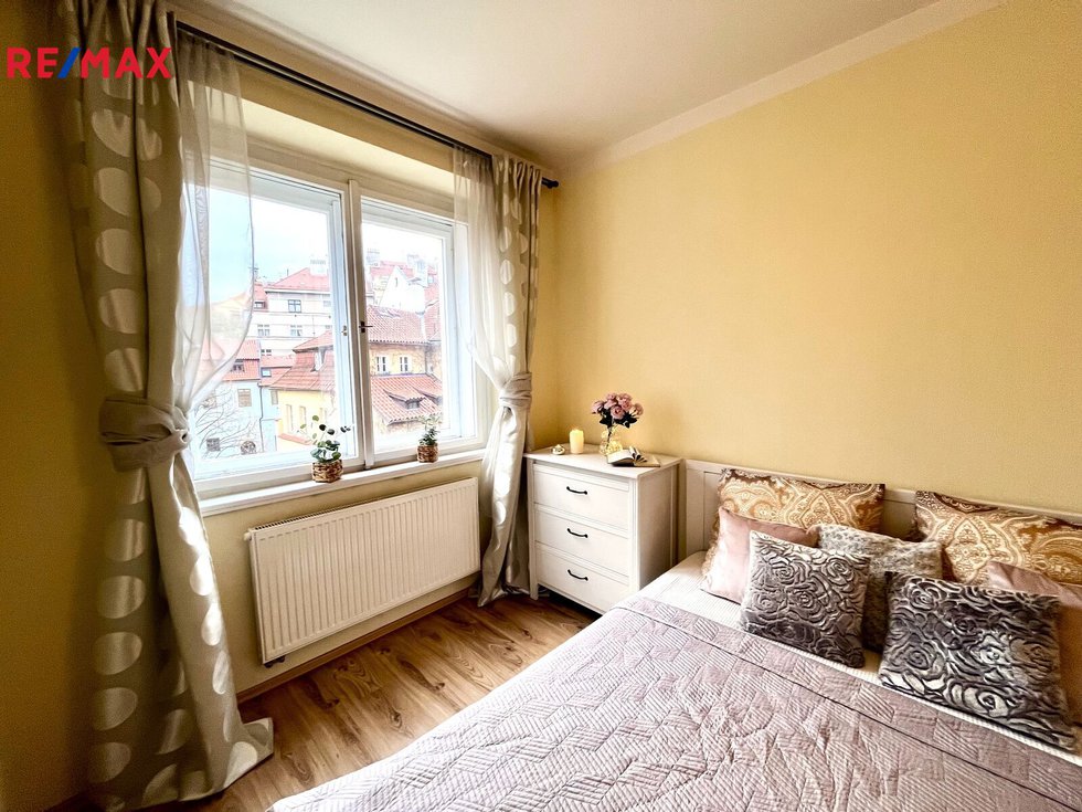 Pronájem bytu 2+1 44 m², Praha