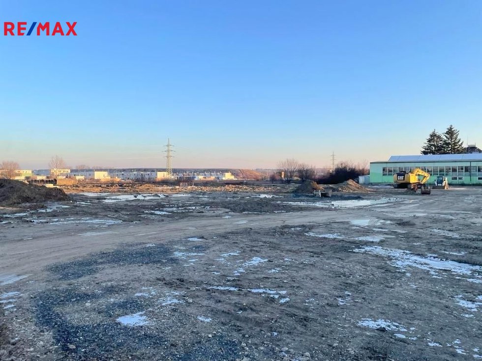 Prodej komerčního pozemku 9029 m², Praha