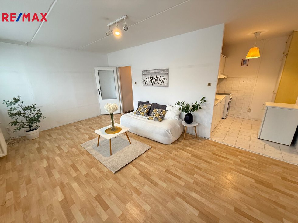 Prodej bytu 1+kk, garsoniery 34 m², Praha