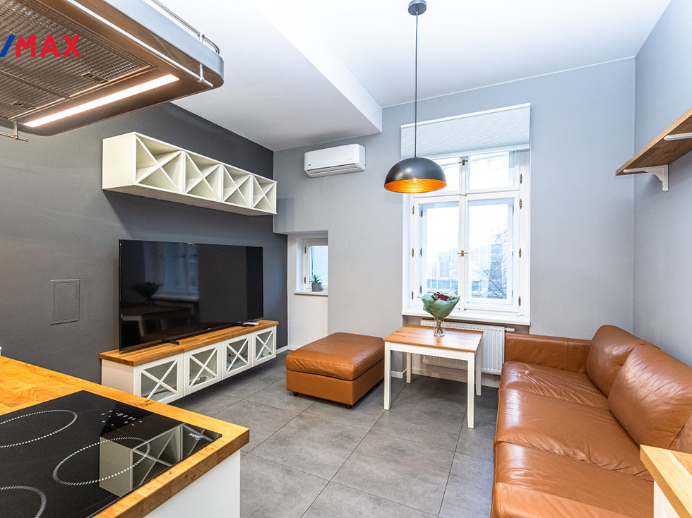 Pronájem bytu 2+kk 43 m², Praha