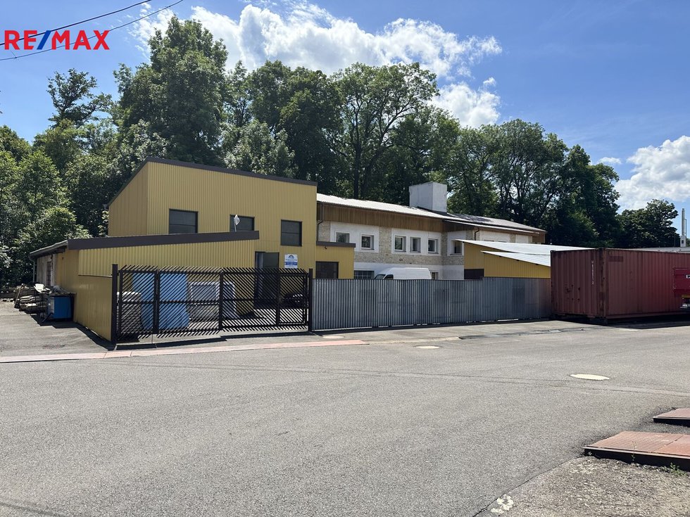 Prodej skladu 1784 m², Chrudim