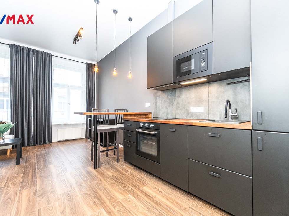 Pronájem bytu 2+kk 45 m², Praha