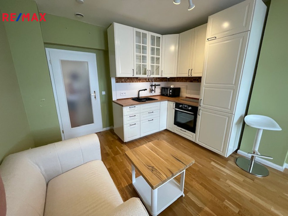 Pronájem bytu 1+kk, garsoniery 29 m², Praha