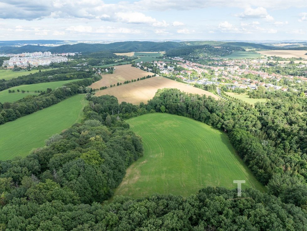 Prodej zemědělské půdy 19349 m², Brno