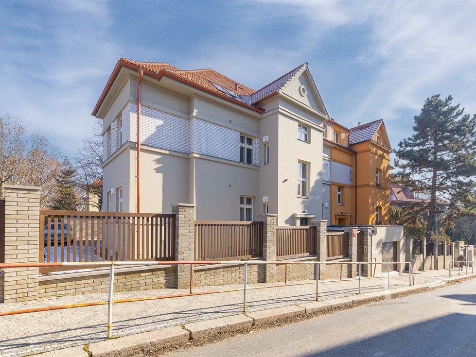 Prodej bytu 5+kk 176 m², Praha