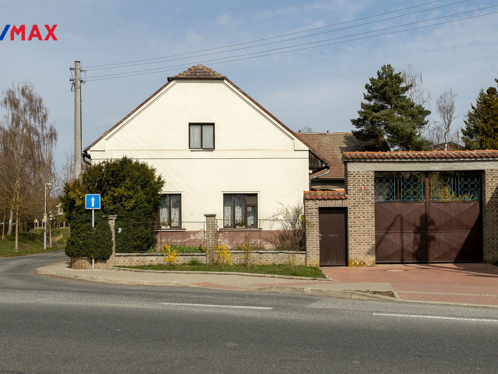 Prodej rodinného domu 280 m², Drahelčice