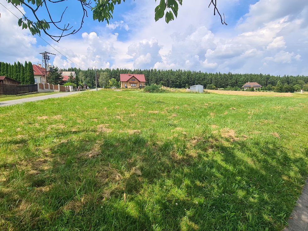 Prodej stavební parcely 1135 m², Sádek