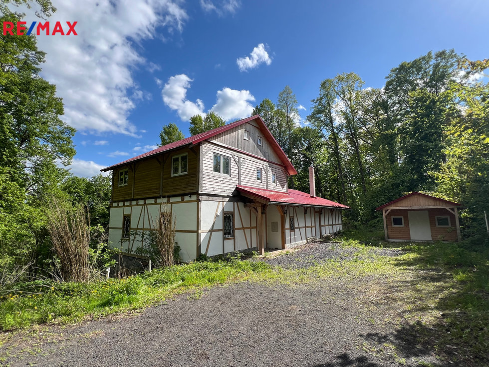 Prodej chalupy 400 m², Lobendava
