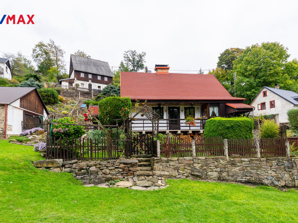 Prodej chalupy 144 m², Perštejn