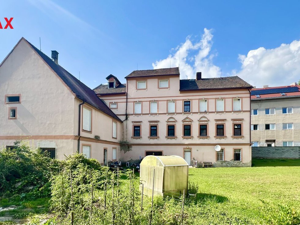 Prodej zemědělské usedlosti 1305 m², Hostomice