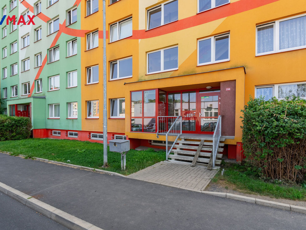 Prodej bytu 3+1 69 m², Teplice