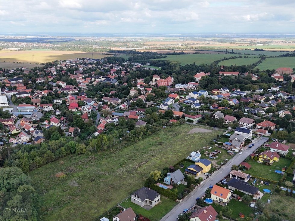 Prodej stavební parcely 801 m², Škvorec