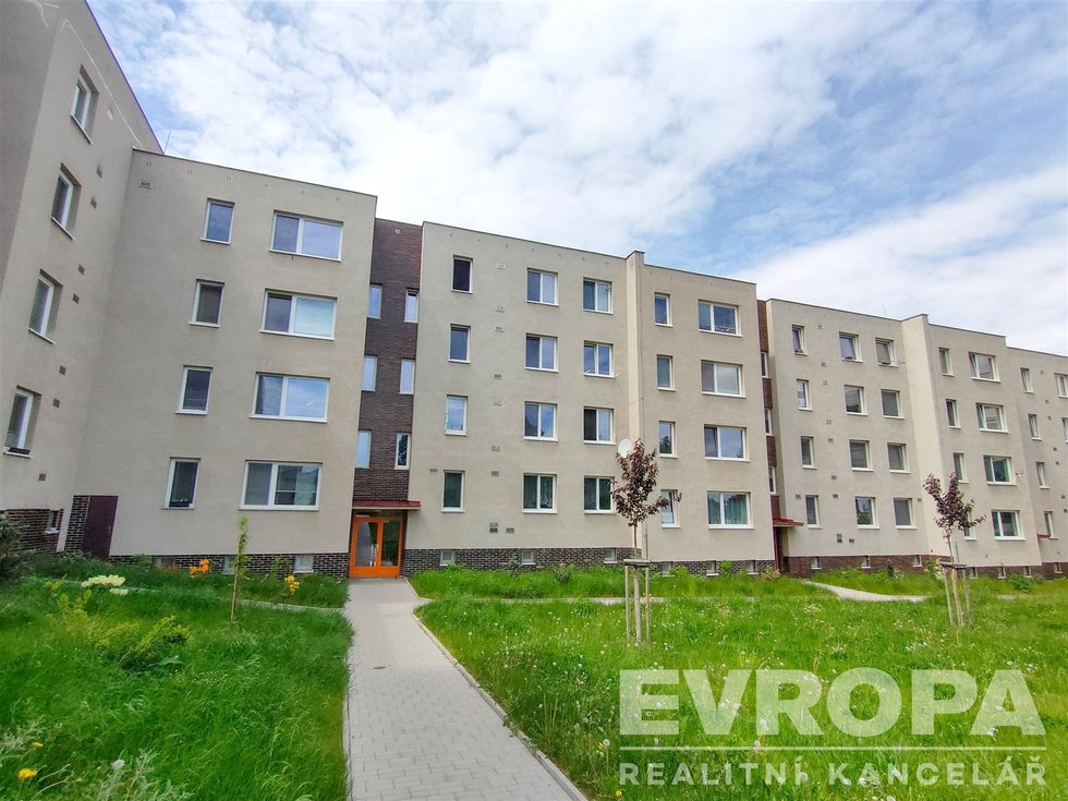 Prodej bytu 2+1 45 m², Chvaletice