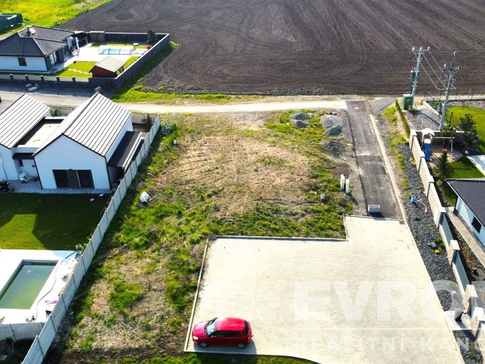 Prodej stavební parcely 643 m², Starý Mateřov