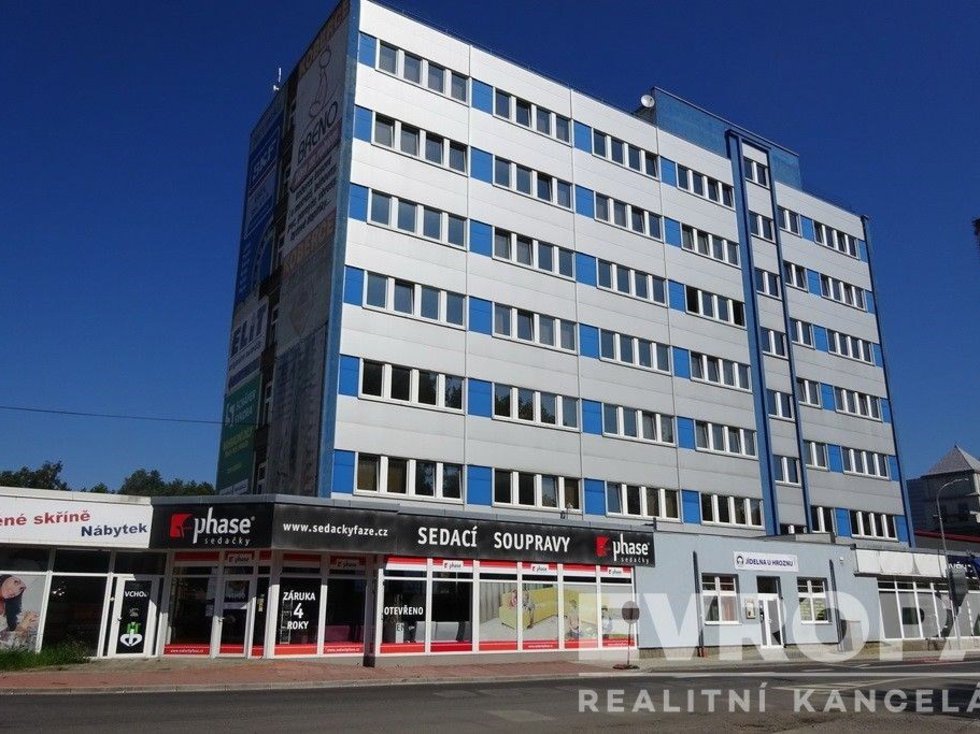 Pronájem kanceláře 75 m², Liberec