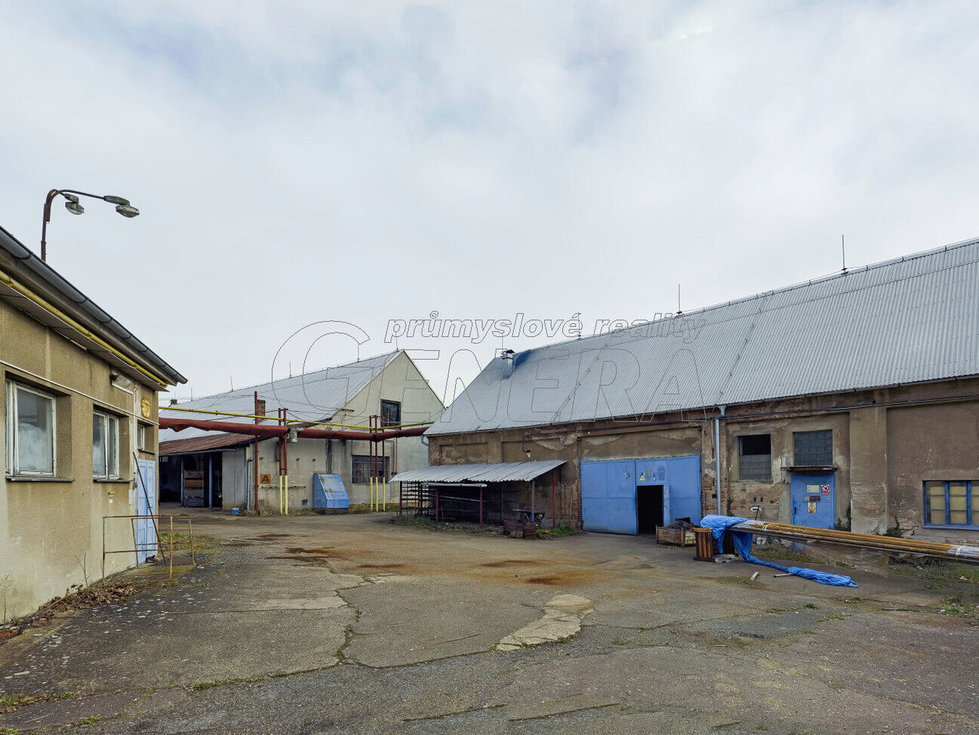 Prodej výrobního objektu 2000 m², Chlumec nad Cidlinou