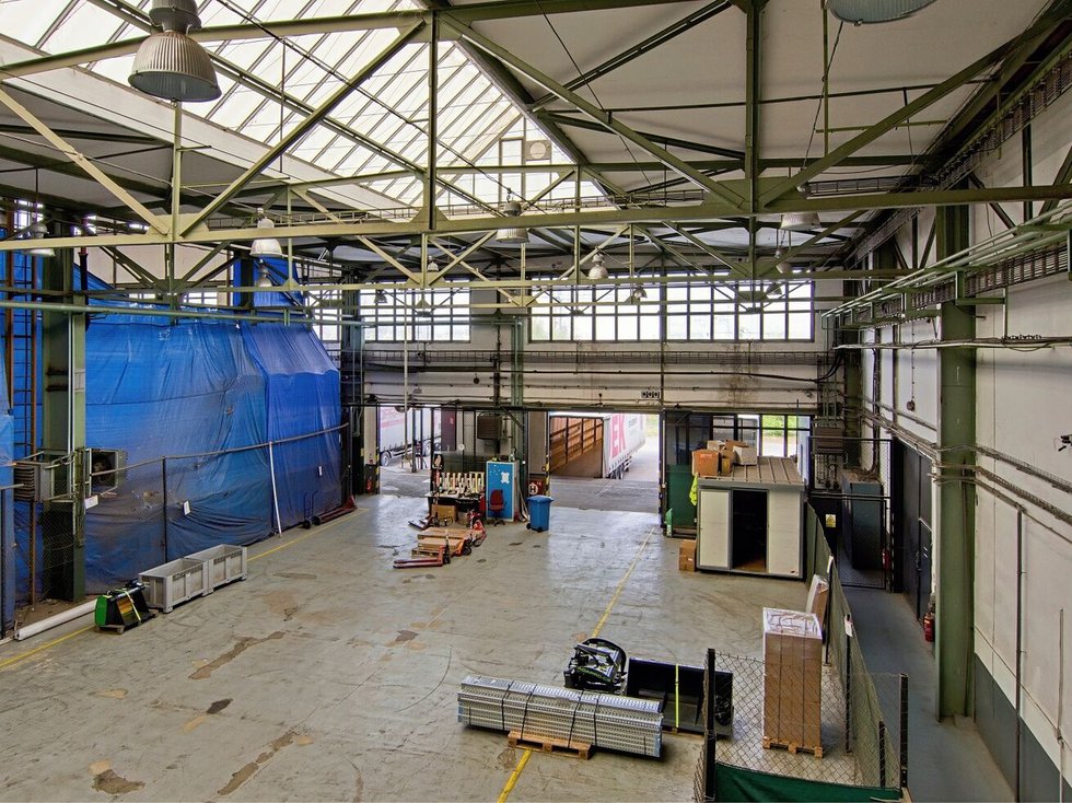 Pronájem skladu 1250 m², Pardubice