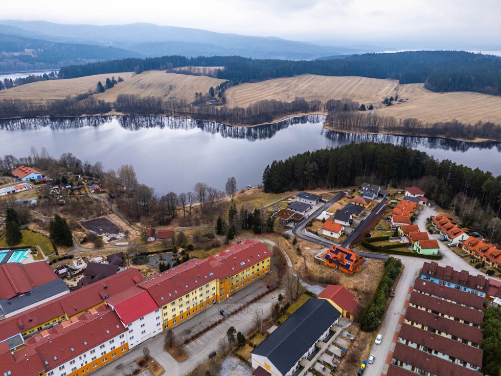 DJI_20250324113829_0001_D.jpg