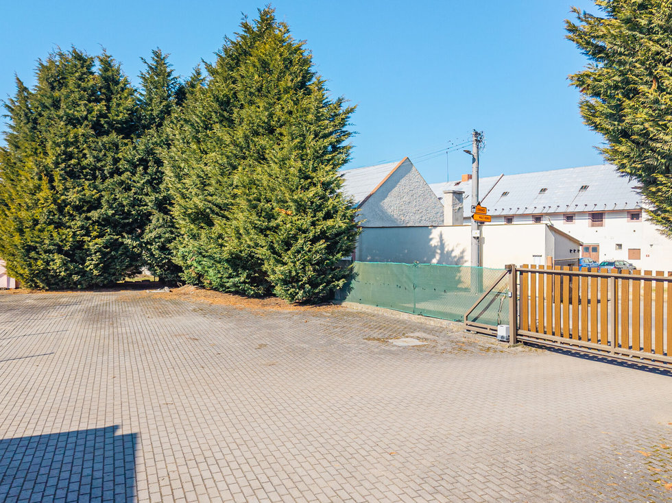Prodej stavební parcely 2040 m², Rokytovec