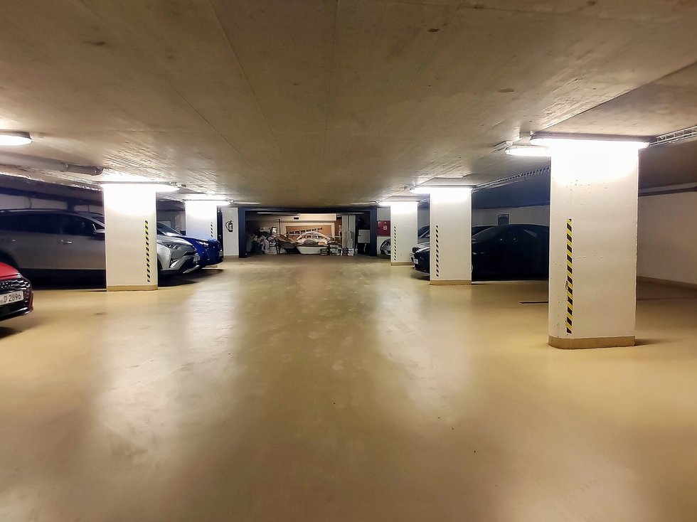 Prodej parkovacího místa 30 m², Praha
