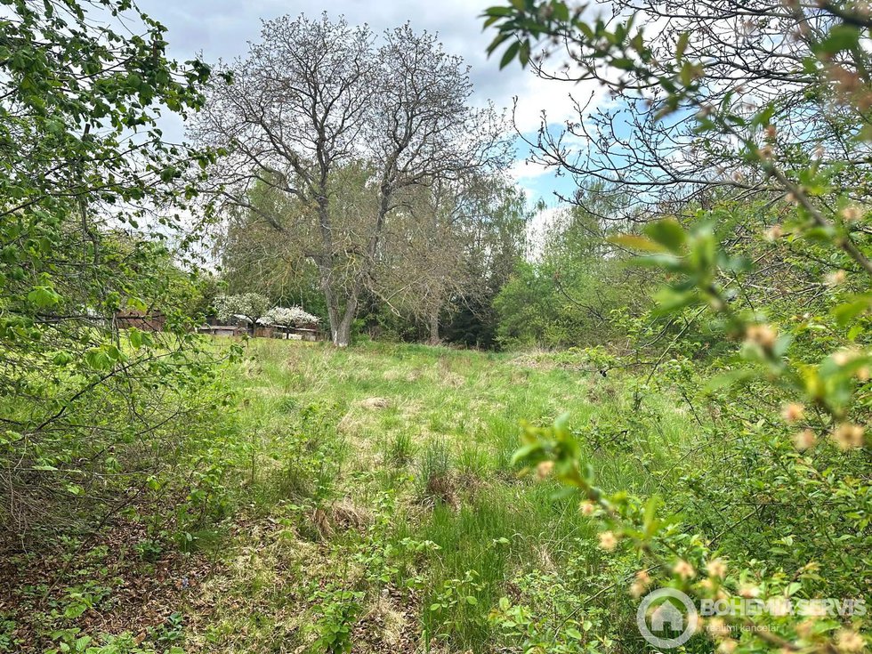 Prodej stavební parcely 1672 m², Golčův Jeníkov