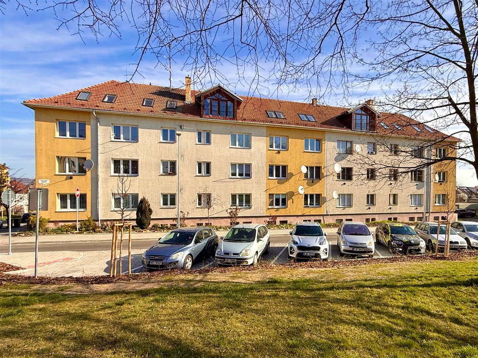 Pronájem bytu 2+1 v Třebíči (EXTERIÉR)