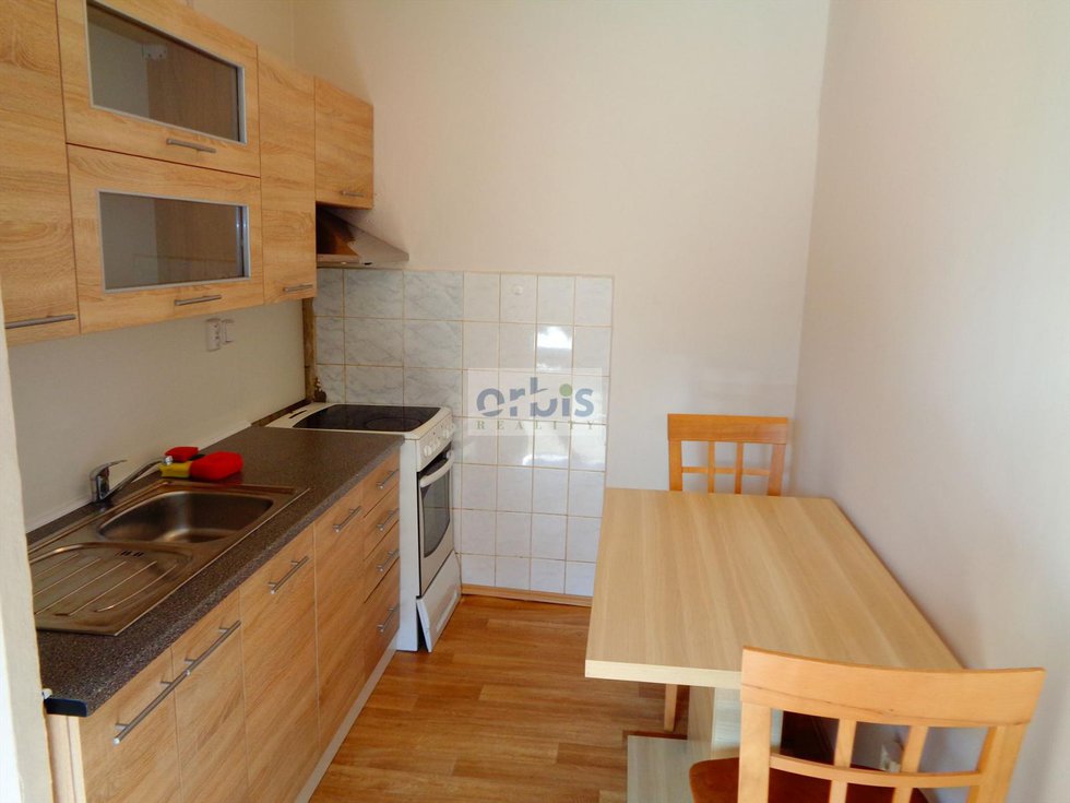 Pronájem bytu 2+kk 35 m², Kladno